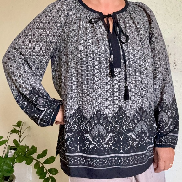 Daniel Rainn Black and Gray Patterned Blouse - Picture 2 of 4
